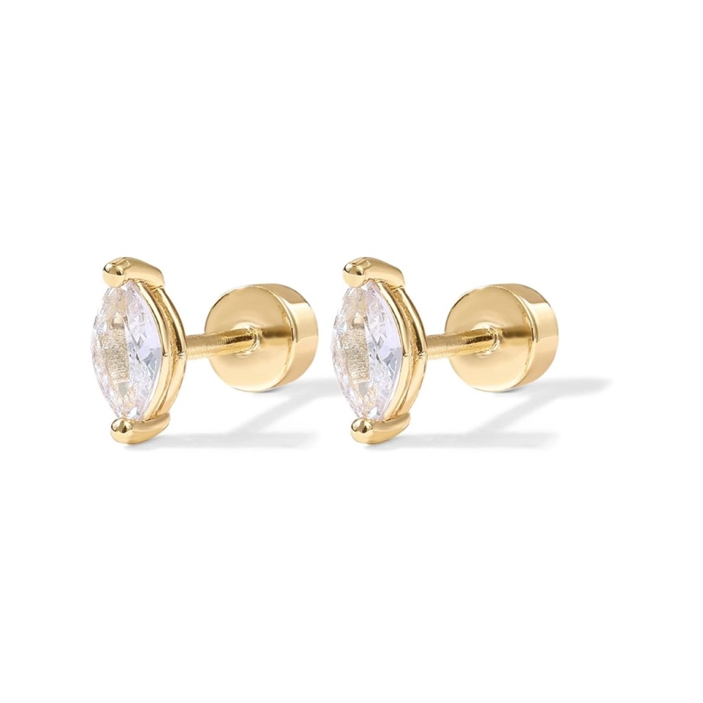 Adorable Marquise cut CZ 18k gold plated stud ✨💎 perfect 4 cartilage piercings! - Picture 3 of 4